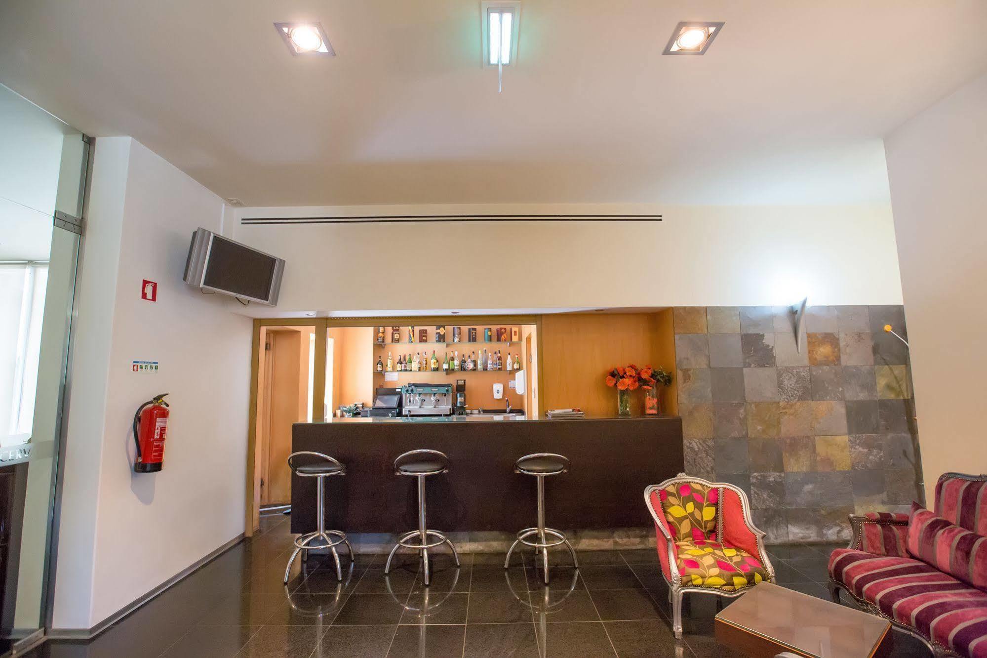 Hotel De Cerva Ngoại thất bức ảnh